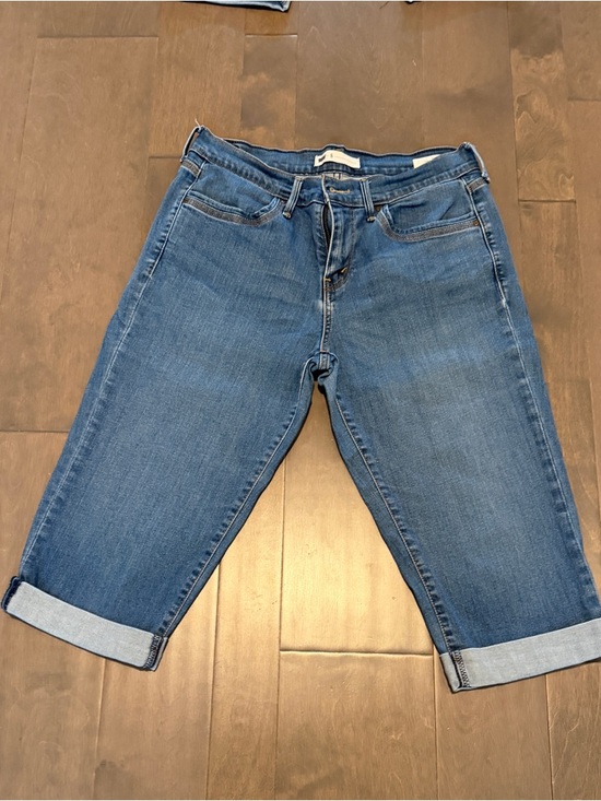 Levi's Denim - Levi's Women's Cropped Jeans in Blue Wash